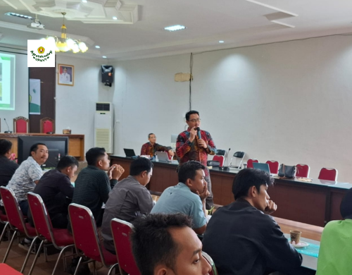 Pelatihan Pengelolaan Hama & Penyakit Terpadu pada Budidaya Melon Premium dalam Greenhouse
