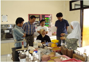 PELATIHAN BUDIDAYA JAMUR KONSUMSI