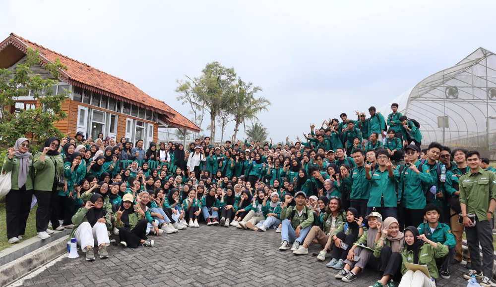 Mahasiswa Agroteknologi UPN Veteran Yogyakarta Lakukan Praktikum Teknologi Benih  di PT Tani Murni